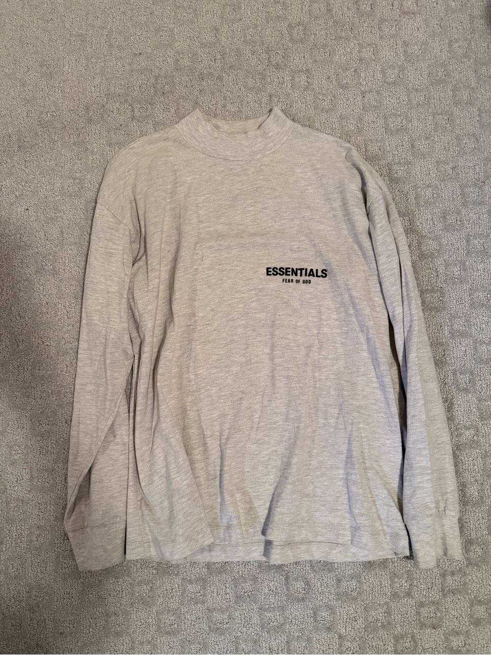 Essentials Long Sleeve Crewneck Tee - Heather Light Gray XXS